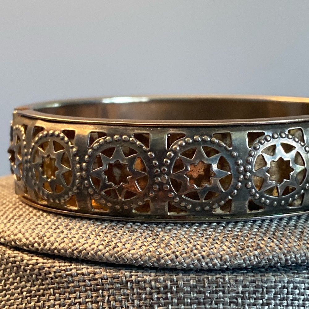 Vintage Two-tone Star/Floral Braclet